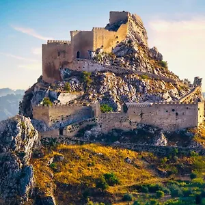 Strategico Nel Borgo Medioevale Di Mussomeli