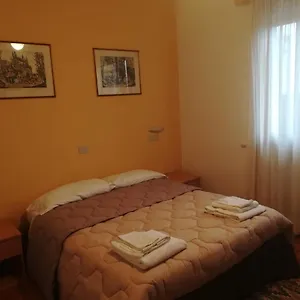 https://albergo-marina-chianciano-terme.it-tuscanyhotel.com